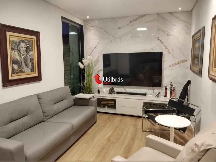 Foto 1 de Casa com 3 Quartos à venda, 150m² em Sagrada Família, Belo Horizonte