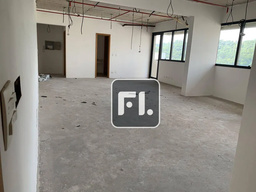 Foto 1 de Sala Comercial para venda ou aluguel, 83m² em Melville Empresarial Ii, Barueri