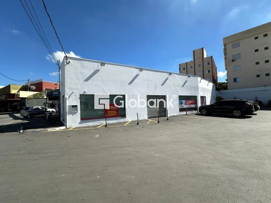 Foto 1 de Ponto Comercial para alugar, 252m² em Cidade Nova, Montes Claros