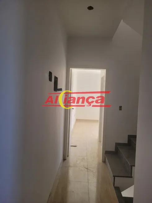 Foto 1 de Sobrado com 3 Quartos para alugar, 180m² em Vila Paulista, Guarulhos