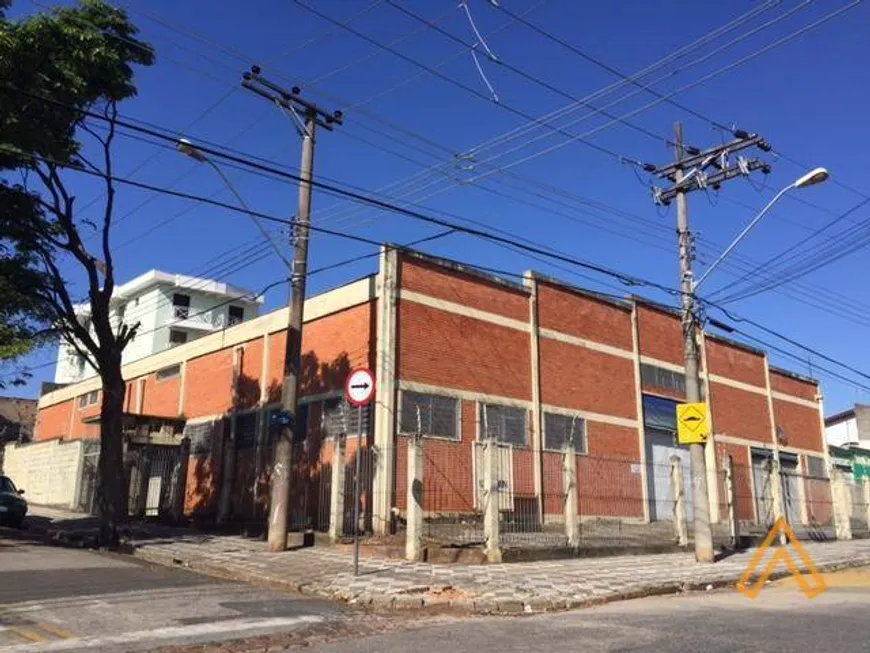 Foto 1 de Galpão/Depósito/Armazém para venda ou aluguel, 1000m² em Alem Ponte, Sorocaba