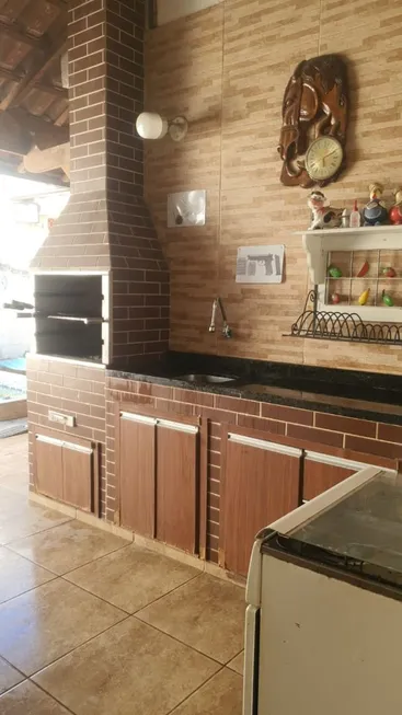 Foto 1 de Casa com 2 Quartos à venda, 49m² em Três Poços, Volta Redonda