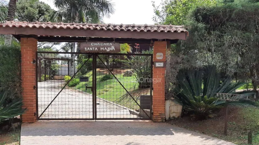 Foto 1 de Fazenda/Sítio com 3 Quartos à venda, 195m² em Jardim Master, Aracoiaba da Serra