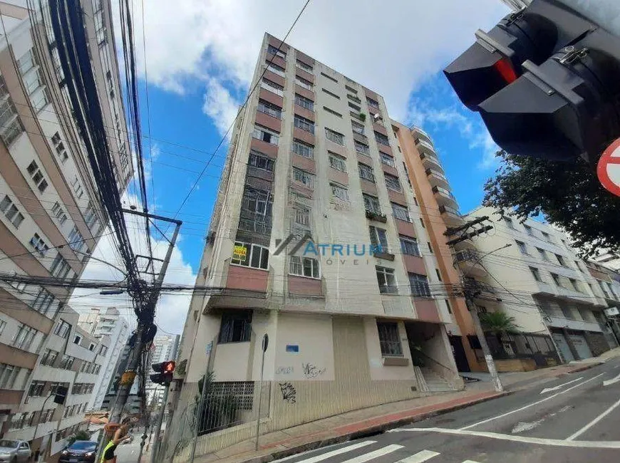 Foto 1 de Apartamento com 3 Quartos para venda ou aluguel, 80m² em Centro, Juiz de Fora