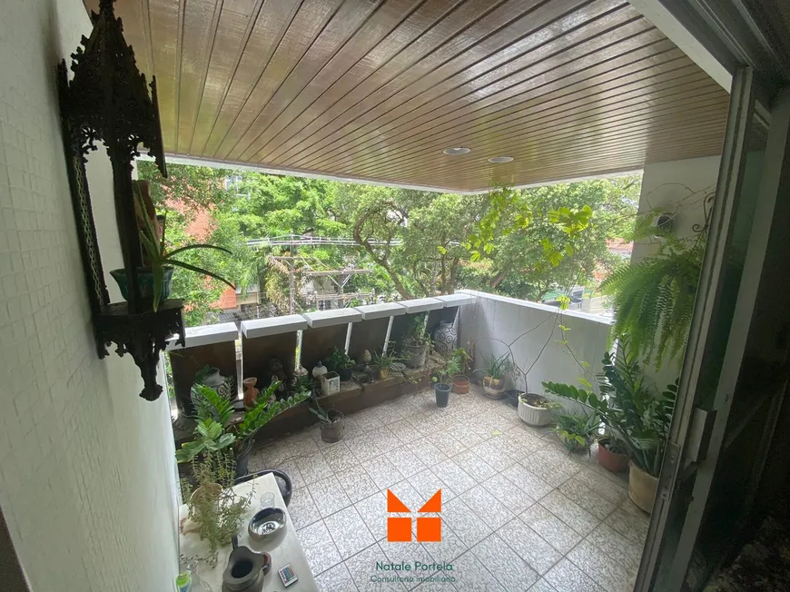 Foto 1 de Apartamento com 3 Quartos à venda, 130m² em Boa Vista, Recife