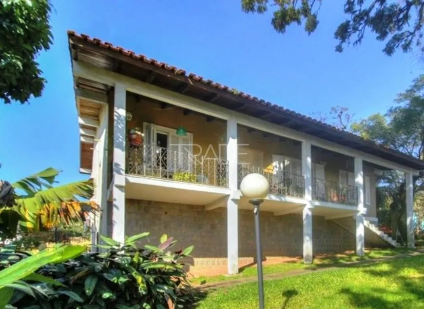 Foto 1 de Casa com 3 Quartos à venda, 448m² em Tristeza, Porto Alegre
