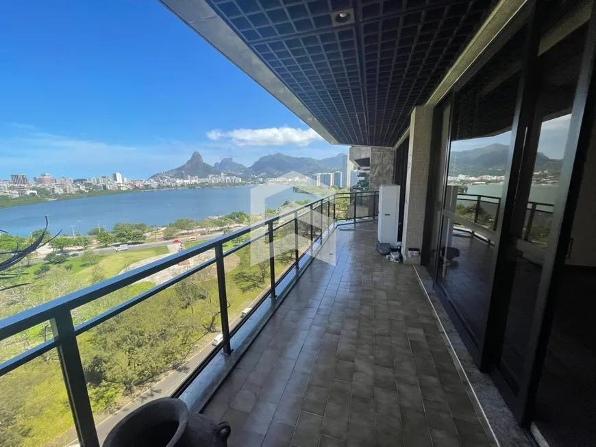 Foto 1 de Apartamento com 3 Quartos à venda, 230m² em Lagoa, Rio de Janeiro