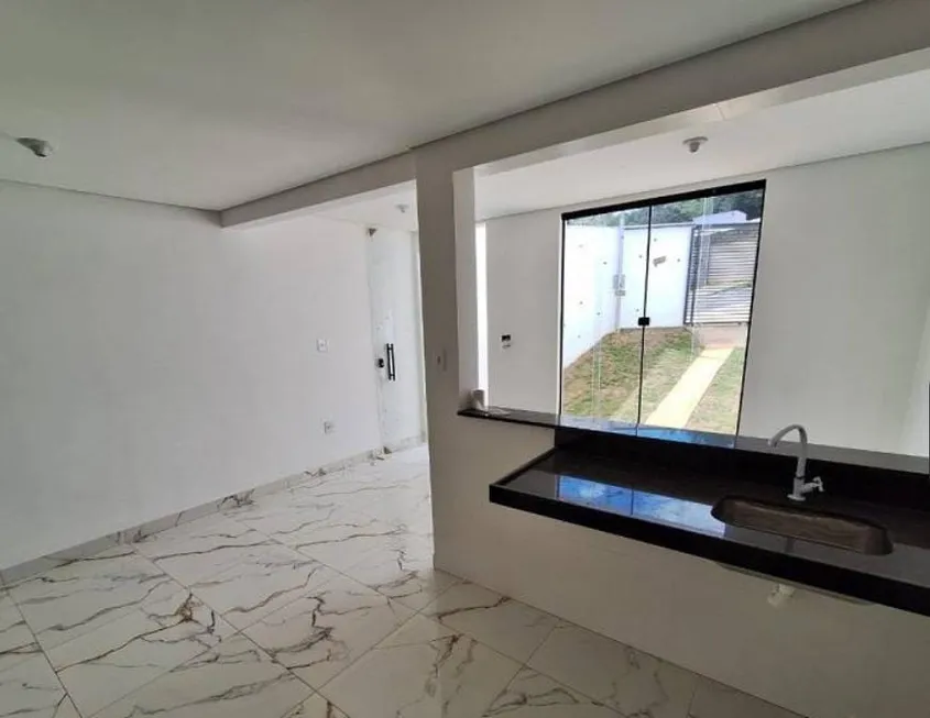 Foto 1 de Casa com 3 Quartos à venda, 70m² em Belo Vale, São José da Lapa