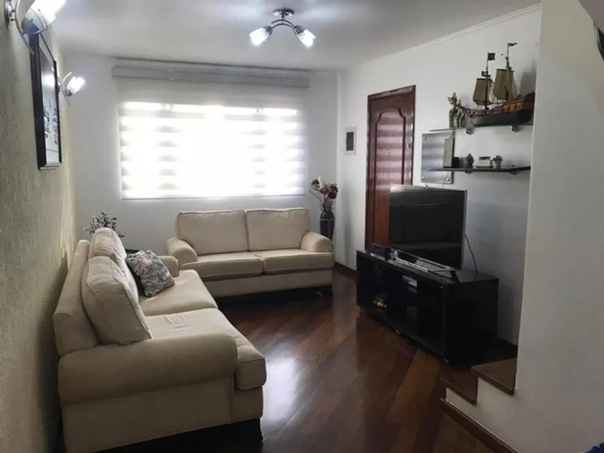 Foto 1 de Casa com 2 Quartos à venda, 110m² em Vl Baruel, São Paulo