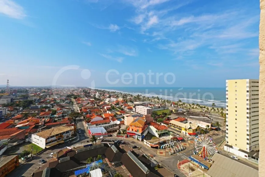 Foto 1 de Apartamento com 3 Quartos à venda, 57m² em Centro, Peruíbe