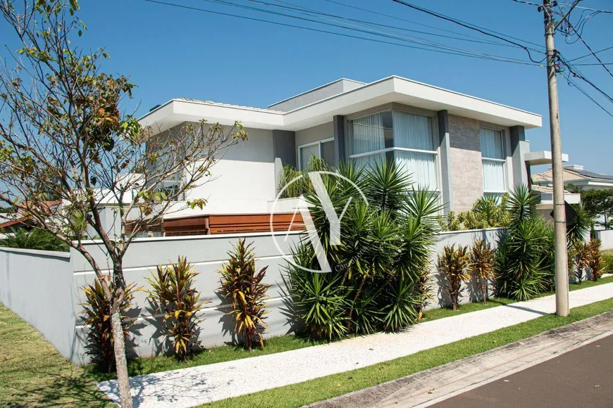 Foto 1 de Casa de Condomínio com 4 Quartos à venda, 270m² em Swiss Park, Campinas