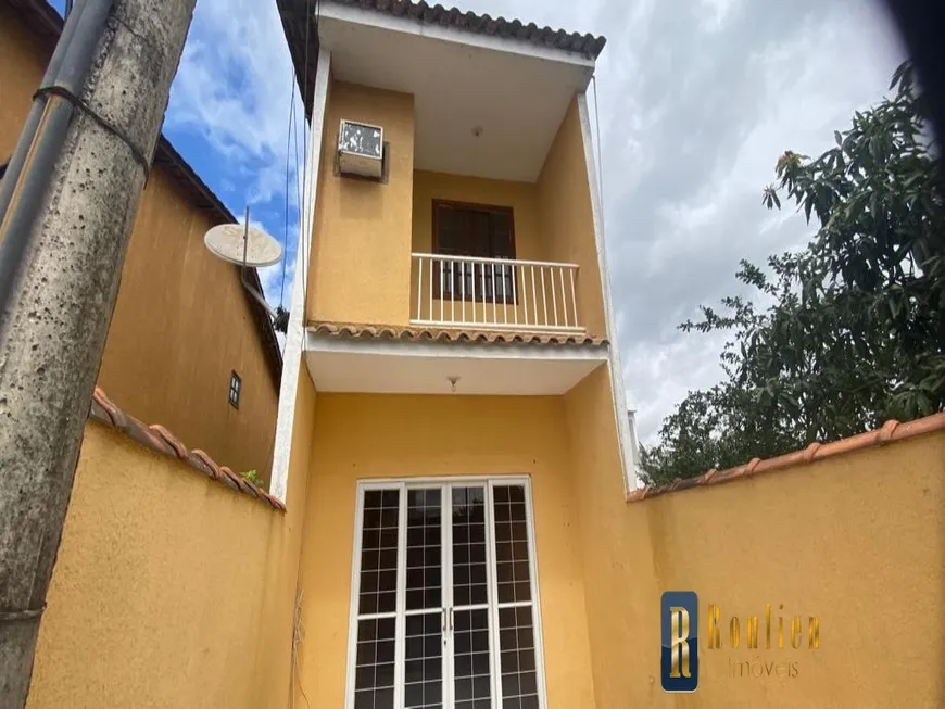 Foto 1 de Casa com 2 Quartos à venda, 64m² em Jardim Nova Era, Nova Iguaçu