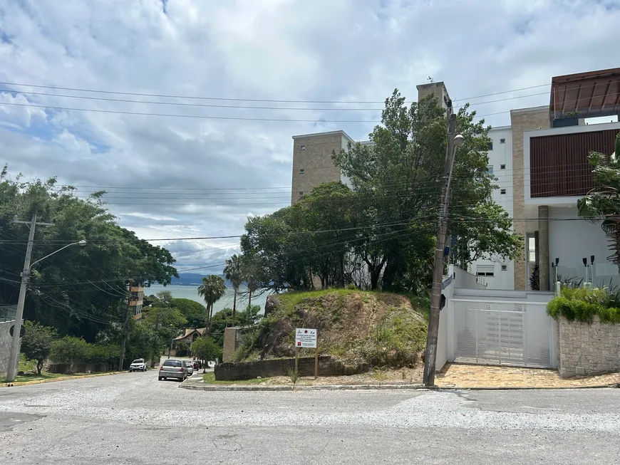 Foto 1 de Lote/Terreno à venda, 609m² em Joao Paulo, Florianópolis