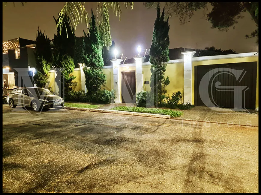 Foto 1 de Casa com 3 Quartos para venda ou aluguel, 350m² em Indianópolis, São Paulo