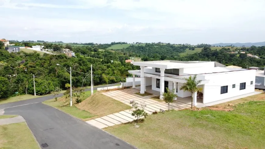 Foto 1 de Casa com 3 Quartos à venda, 348m² em Condominio Village Aracoiaba, Aracoiaba da Serra