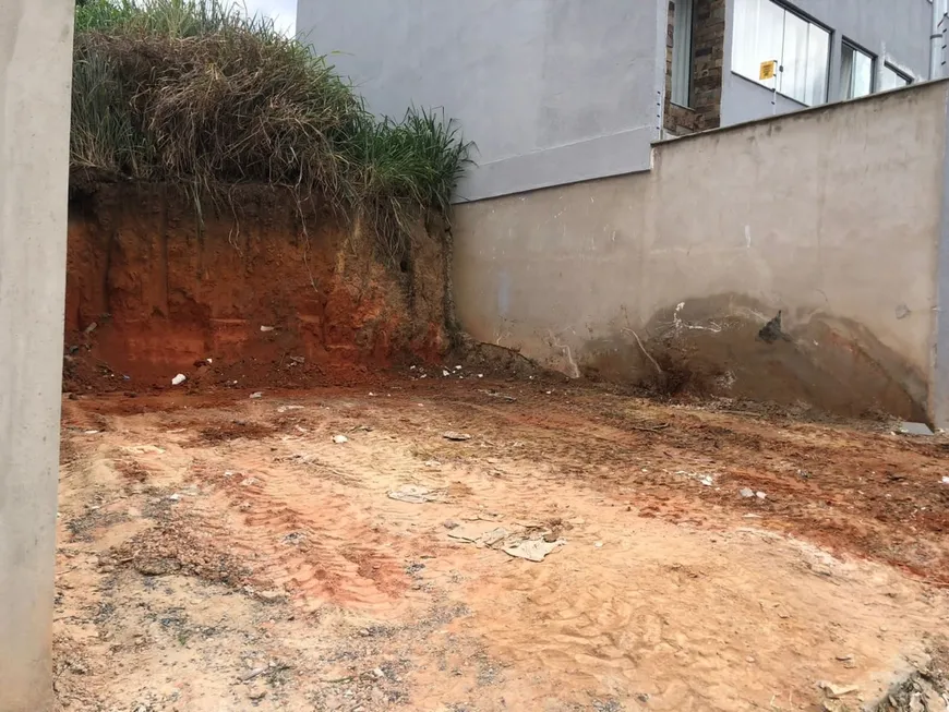 Foto 1 de Lote/Terreno à venda, 190m² em Camilo Alves, Contagem