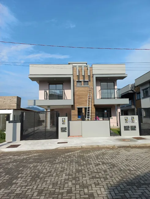 Foto 1 de Casa com 3 Quartos à venda, 123m² em Campeche, Florianópolis