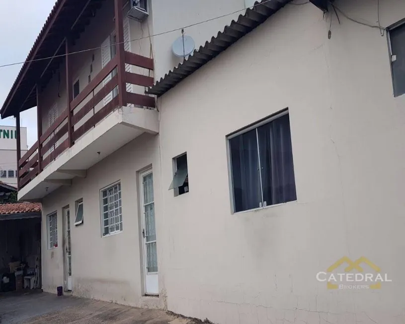 Foto 1 de Casa com 6 Quartos à venda, 213m² em Residencial Burck, Louveira