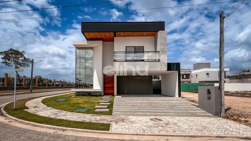 Foto 1 de Casa de Condomínio com 4 Quartos à venda, 258m² em Cidade Alpha, Eusébio