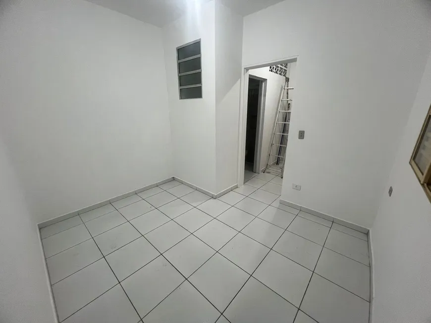 Foto 1 de Casa com 2 Quartos para alugar, 35m² em Jardim Rosa Maria, São Paulo
