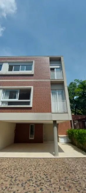 Foto 1 de Casa de Condomínio com 4 Quartos à venda, 324m² em Real Parque, São Paulo