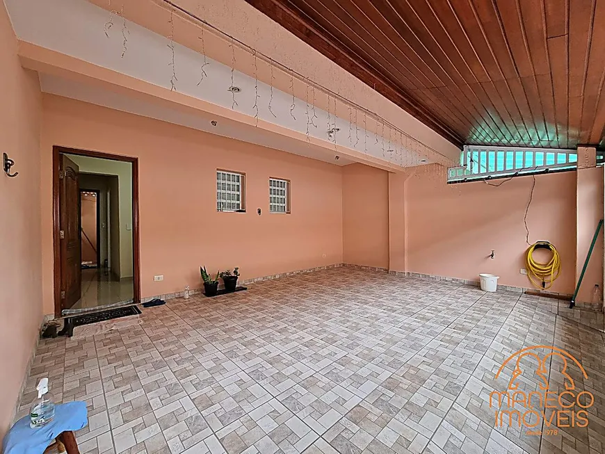 Foto 1 de Casa com 3 Quartos à venda, 131m² em São Jorge, Santos