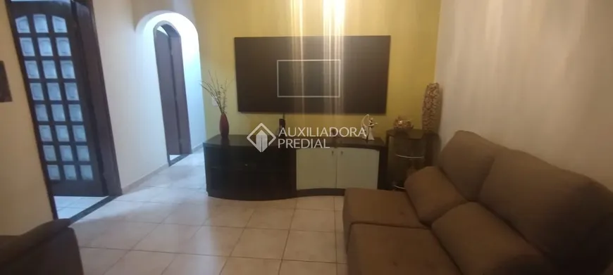 Foto 1 de Sobrado com 3 Quartos à venda, 201m² em Santa Terezinha, São Bernardo do Campo