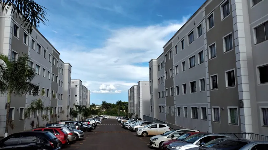 Foto 1 de Apartamento com 2 Quartos à venda, 44m² em Parque Esplanada Ii, Valparaíso de Goiás