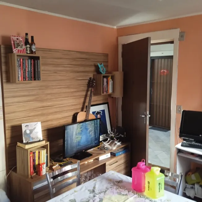 Foto 1 de Apartamento com 2 Quartos à venda, 39m² em Mário Quintana, Porto Alegre