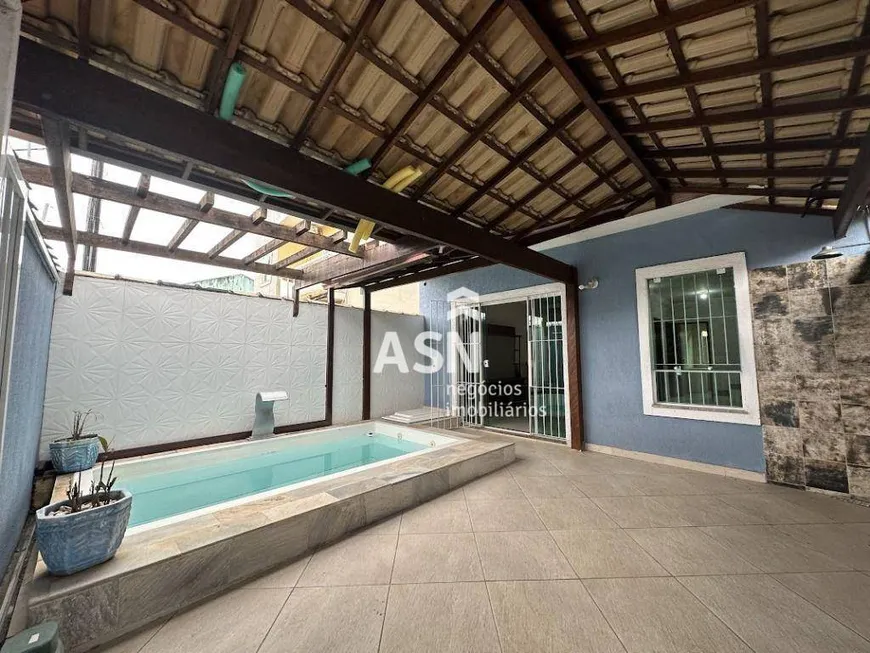 Foto 1 de Casa com 4 Quartos à venda, 128m² em Extensão do Bosque, Rio das Ostras