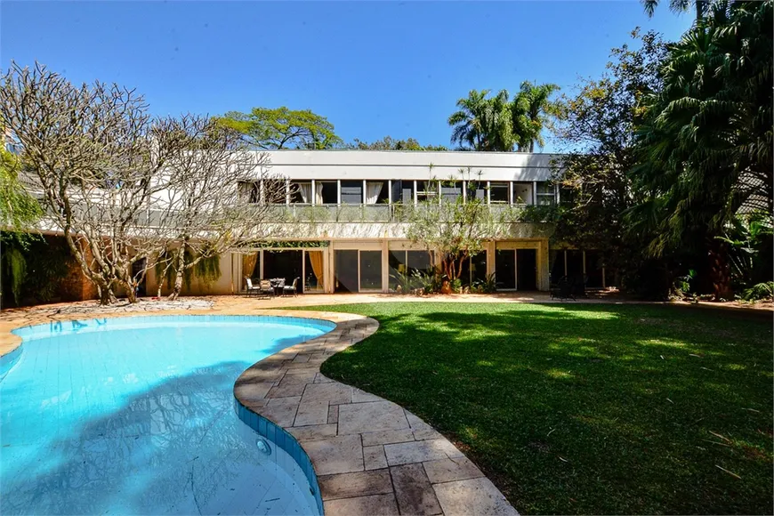Foto 1 de Casa com 4 Quartos à venda, 680m² em Jardim Europa, São Paulo