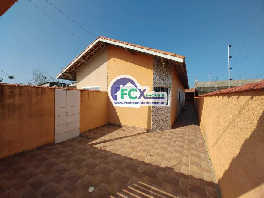 Foto 1 de Casa com 2 Quartos à venda, 90m² em Tupy, Itanhaém