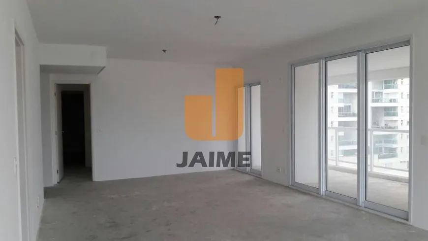 Foto 1 de Apartamento com 3 Quartos à venda, 210m² em Campo Belo, São Paulo
