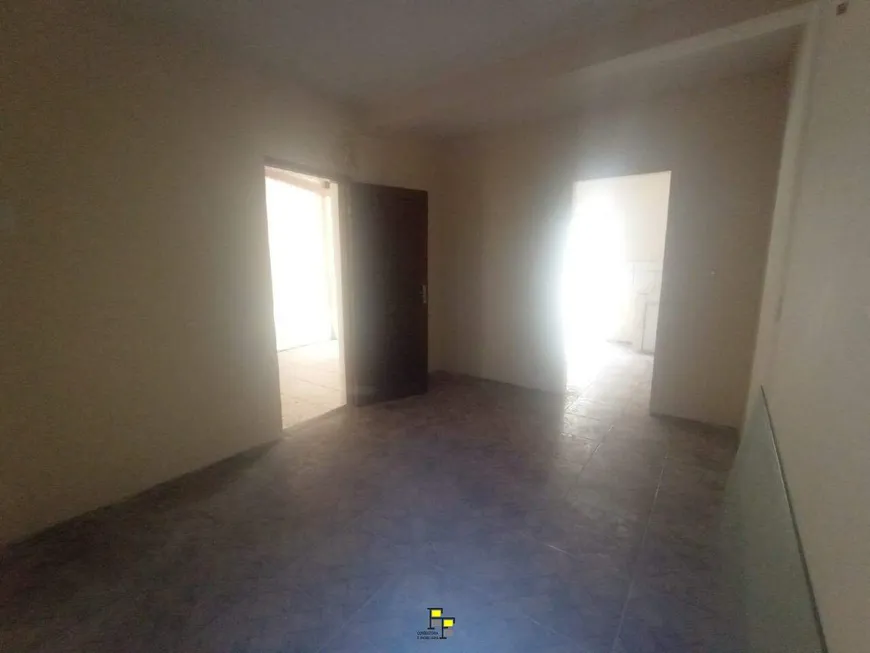 Foto 1 de Casa com 1 Quarto para alugar, 50m² em Manuel Sátiro, Fortaleza