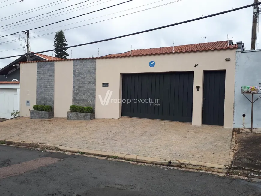 Foto 1 de Casa com 3 Quartos para alugar, 178m² em Parque São Quirino, Campinas