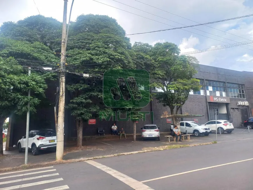 Foto 1 de Ponto Comercial com 1 Quarto para alugar, 821m² em Centro, Uberlândia