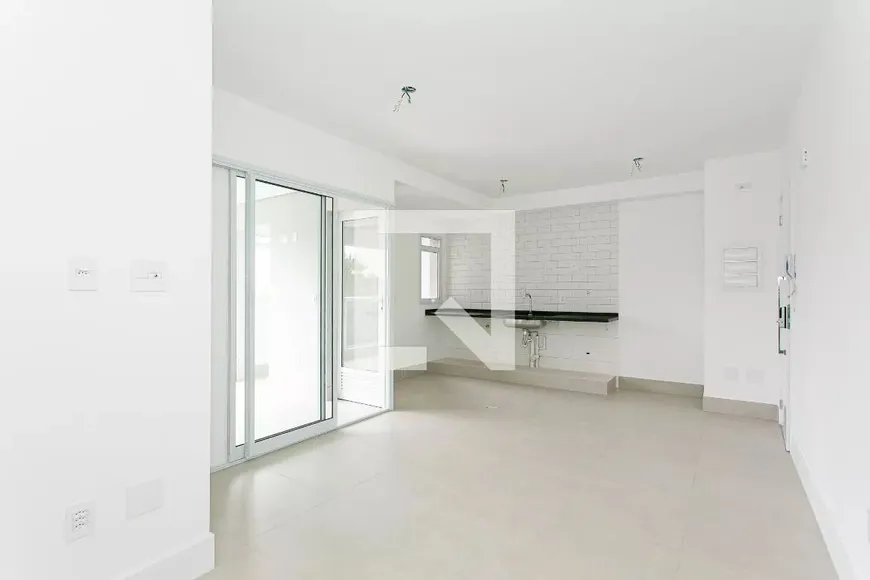 Foto 1 de Apartamento com 2 Quartos à venda, 66m² em Vila Azevedo, São Paulo