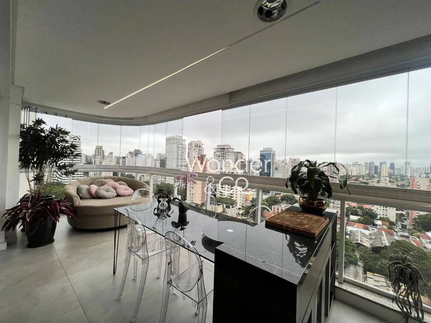 Foto 1 de Apartamento com 2 Quartos à venda, 120m² em Vila Olímpia, São Paulo