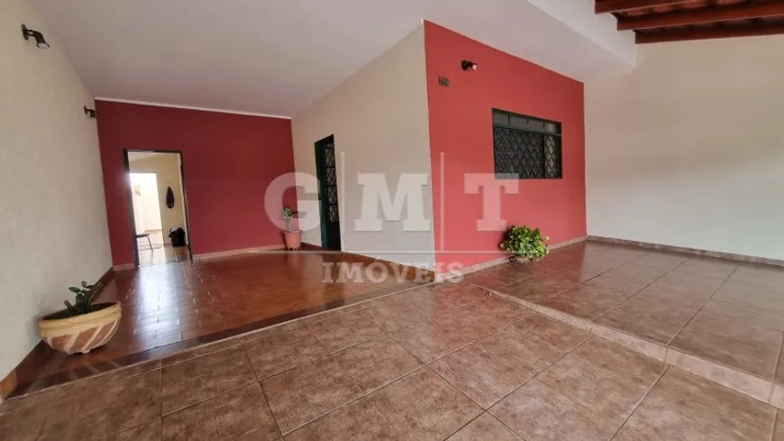 Foto 1 de Casa com 3 Quartos à venda, 179m² em Parque dos Bandeirantes, Ribeirão Preto