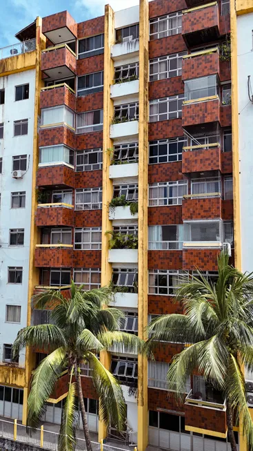 Foto 1 de Apartamento com 3 Quartos à venda, 120m² em Candeal, Salvador