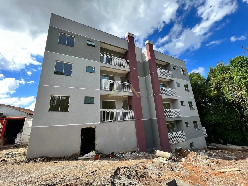 Foto 1 de Apartamento com 2 Quartos à venda, 52m² em Colonia Antonio Prado, Almirante Tamandaré
