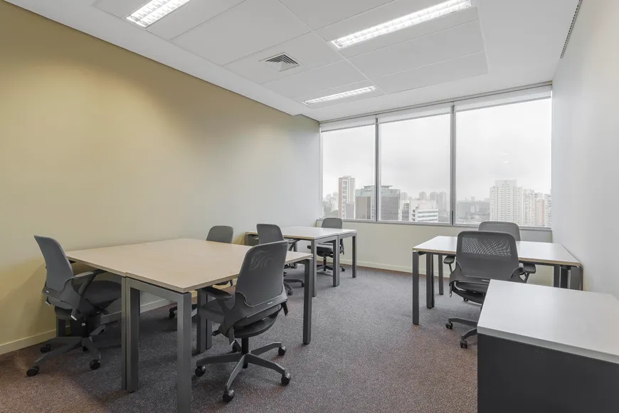 Foto 1 de Sala Comercial para alugar, 30m² em Vila Gertrudes, São Paulo