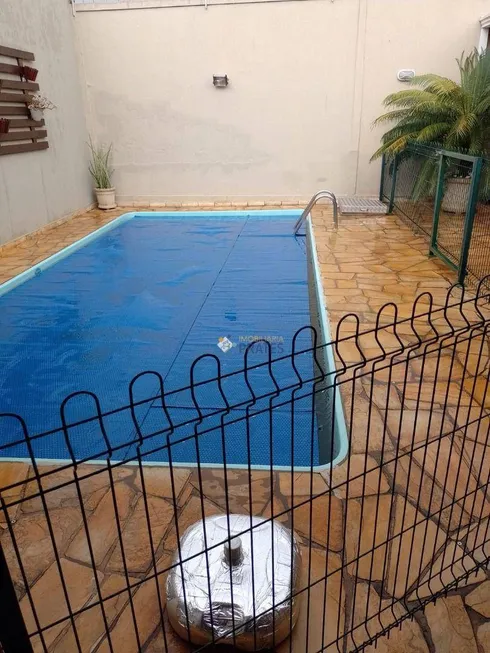 Foto 1 de Casa com 3 Quartos à venda, 238m² em Jardim Caparroz, São José do Rio Preto