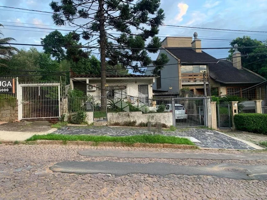 Foto 1 de Casa com 6 Quartos à venda, 222m² em Três Figueiras, Porto Alegre