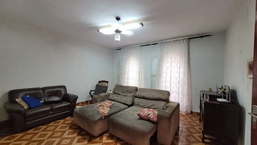 Foto 1 de Casa com 3 Quartos à venda, 180m² em Vila Claudia, Limeira
