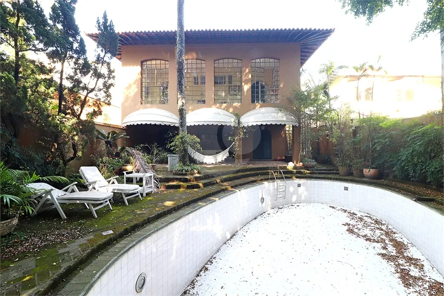Foto 1 de Casa com 3 Quartos à venda, 500m² em Jardim América, São Paulo