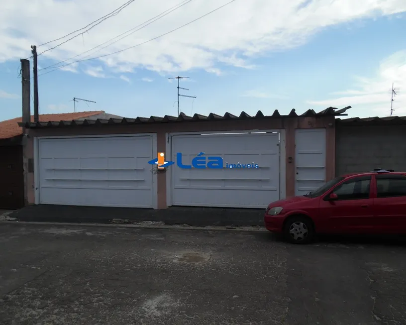 Foto 1 de Casa com 3 Quartos à venda, 20m² em Vila Helena, Suzano