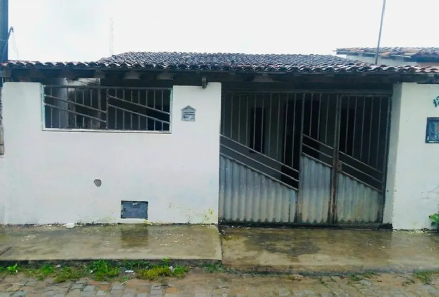 Foto 1 de Casa com 1 Quarto à venda, 50m² em Papagaio, Feira de Santana