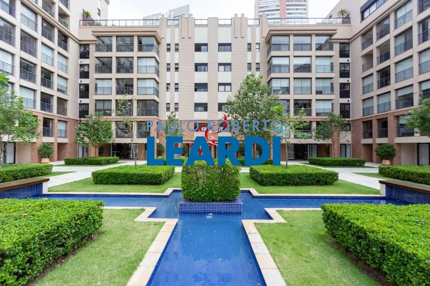 Foto 1 de Apartamento com 4 Quartos à venda, 207m² em Real Parque, São Paulo