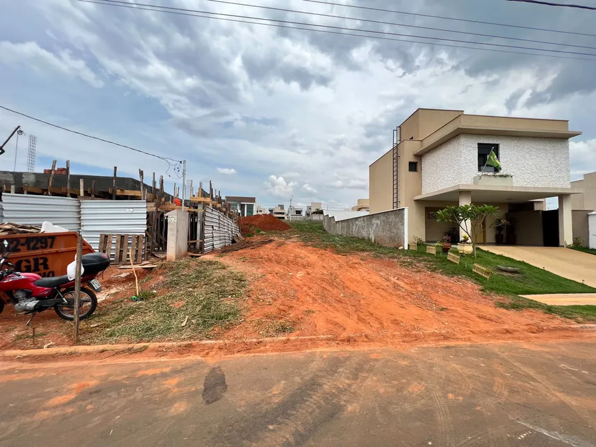 Foto 1 de Lote/Terreno à venda, 260m² em Jardins Capri, Senador Canedo